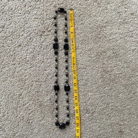 🌻 🌸 Black & Silver Chunky Long Necklace - Picture 7 of 8